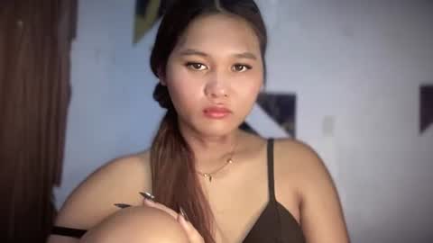 yoursweetgirl_zia online show from May 19, 6:53 am