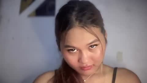yoursweetgirl_zia online show from May 22, 5:36 am