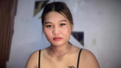 yoursweetgirl_zia online show from June 7, 9:24 am