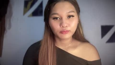 yoursweetgirl_zia online show from June 18, 7:19 am