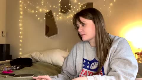 Snapshot of yoursxxxxx chatting on January 10, 11:39 pm Alison online show from January 10, 11:39 pm