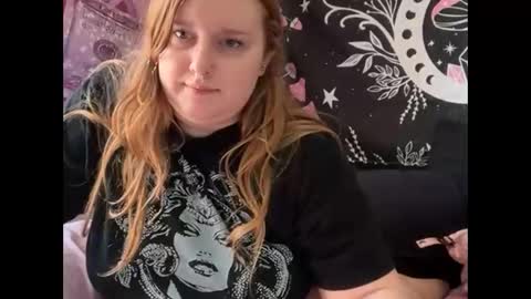 yourthickgingergoddess online show from November 4, 4:06 pm