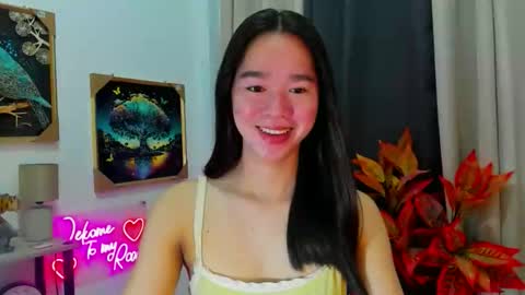 yourtinybunny online show from February 10, 11:14 am