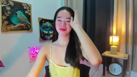 yourtinybunny online show from April 24, 10:28 am