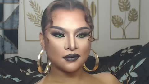 Snapshot of yourtrannyqueenxxx chatting on June 6, 12:16 am Anastacia Grey online show from June 6, 12:16 am
