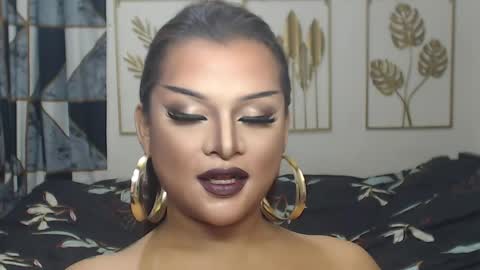Snapshot of yourtrannyqueenxxx chatting on June 8, 10:54 pm Anastacia Grey online show from June 8, 10:54 pm