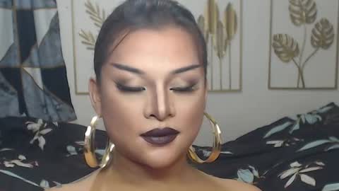 Snapshot of yourtrannyqueenxxx chatting on June 15, 5:53 am Anastacia Grey online show from June 15, 5:53 am