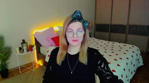 Alice online show from April 24, 9:56 am