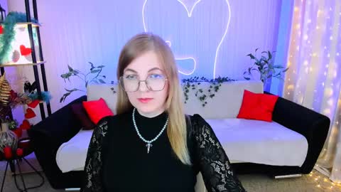 Alice online show from June 6, 9:25 am