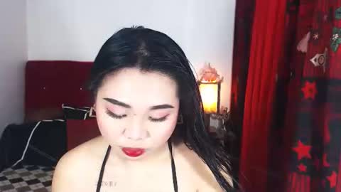 Snapshot of yourwifekate chatting on December 5, 2:09 am Kate online show from December 5, 2:09 am