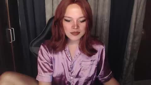 Snapshot of yourwildestdreamgirl chatting on January 15, 4:50 am ANDREA online show from January 15, 4:50 am