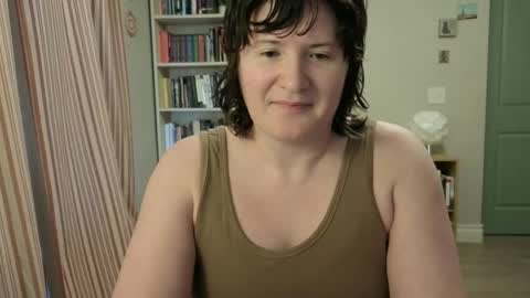 Snapshot of yousaiditfirst chatting on April 8, 9:26 pm Rose Noire online show from April 8, 9:26 pm
