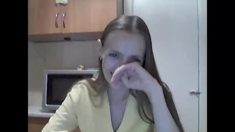 Snapshot of youur_light chatting on January 16, 6:23 pm Youur light online show from January 16, 6:23 pm