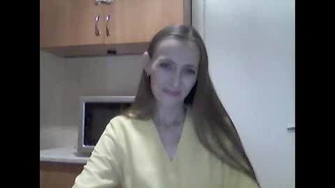 Snapshot of youur_light chatting on February 10, 6:56 pm Youur light online show from February 10, 6:56 pm