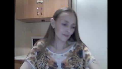 Snapshot of youur_light chatting on February 13, 7:21 pm Youur light online show from February 13, 7:21 pm