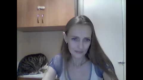 Snapshot of youur_light chatting on February 21, 8:10 pm Youur light online show from February 21, 8:10 pm