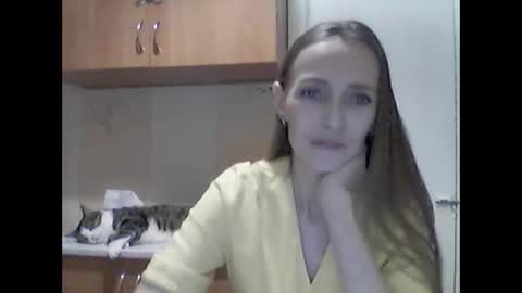 Snapshot of youur_light chatting on February 22, 8:40 pm Youur light online show from February 22, 8:40 pm