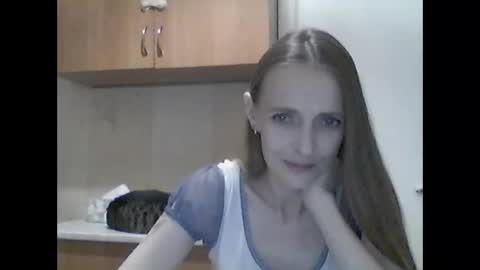Snapshot of youur_light chatting on May 8, 6:13 pm Youur light online show from May 8, 6:13 pm