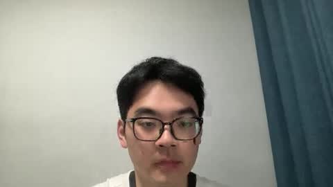 Albert Locko online show from April 14, 3:56 am