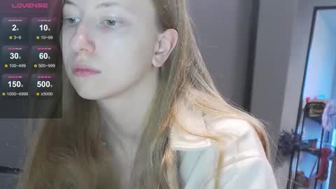 yuki_bloom online show from October 23, 8:46 am