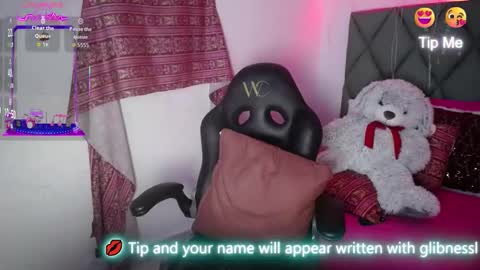 Yuki online show from March 7, 7:33 pm