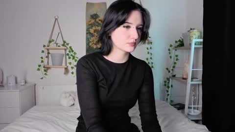 Ellie online show from March 5, 8:32 am