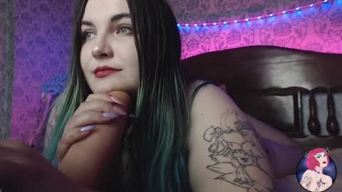 Annie online show from December 11, 2:00 pm