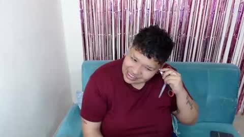 Snapshot of yulandval chatting on January 16, 12:42 pm yul and val couple online show from January 16, 12:42 pm