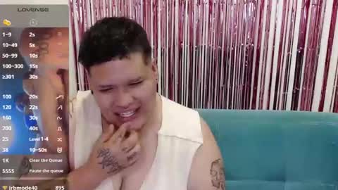 Snapshot of yulandval chatting on March 16, 6:06 am yul and val couple online show from March 16, 6:06 am