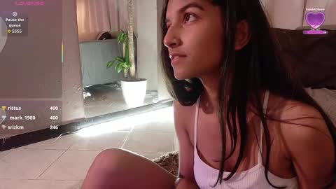 yuliethpetite online show from October 10, 11:48 pm