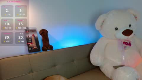 Yuli and SaraIndependent model online show from January 13, 5:02 am