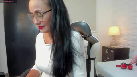 Snapshot of yulitza1025 chatting on December 15, 12:31 pm Y U L I T Z A online show from December 15, 12:31 pm