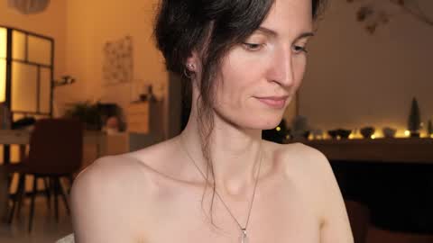 yulla dao online show from December 1, 4:29 pm