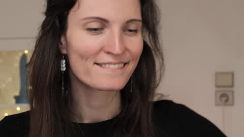 yulla dao online show from January 26, 2:19 pm