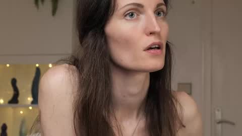 yulla dao online show from February 23, 4:46 pm