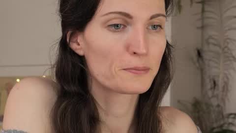 yulla dao online show from February 25, 12:03 pm