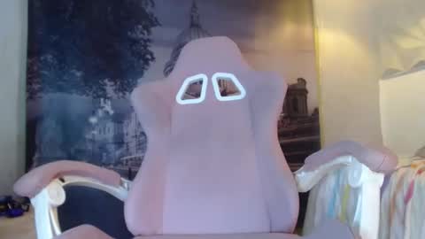 Snapshot of yumandsay chatting on November 29, 3:59 pm Snowflake online show from November 29, 3:59 pm