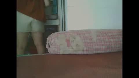 Snapshot of yumi123_ chatting on October 16, 12:44 am yumi123_ online show from October 16, 12:44 am