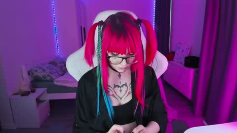 Yumi 3 online show from December 6, 9:43 am