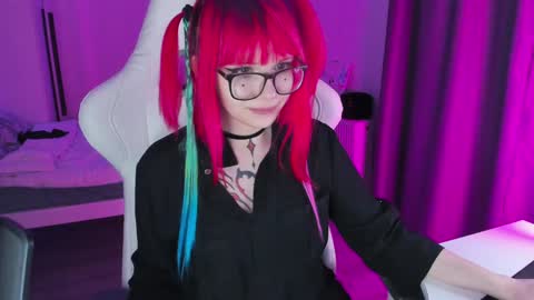 Yumi 3 online show from December 6, 12:49 pm