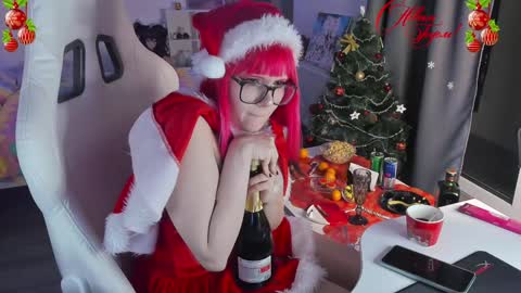 Yumi 3 online show from December 31, 10:45 pm