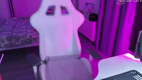 Yumi 3 online show from February 10, 3:21 pm