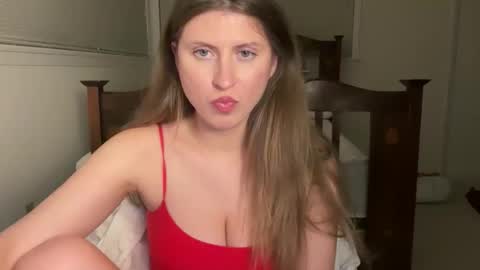 Snapshot of yumiandwolf chatting on March 3, 3:45 am yumiandwolf online show from March 3, 3:45 am