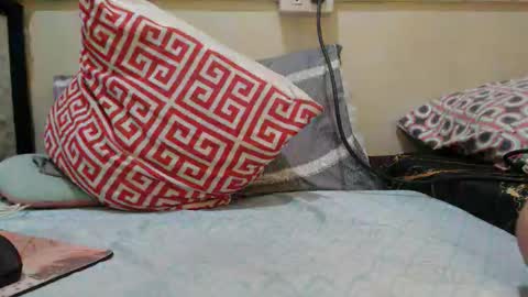 Snapshot of yummy72747 chatting on May 29, 11:08 am yummy72747 online show from May 29, 11:08 am