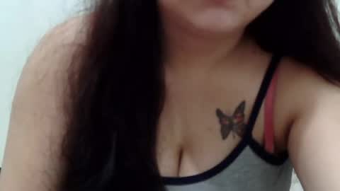 Snapshot of yummy_tits23xx chatting on July 29, 12:09 am yummy_tits23xx online show from July 29, 12:09 am