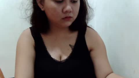 Snapshot of yummy_tits23xx chatting on July 31, 1:16 am yummy_tits23xx online show from July 31, 1:16 am
