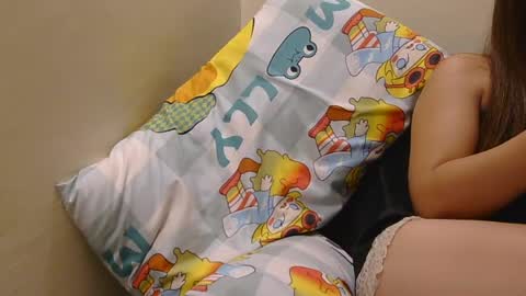 yummyclaya online show from July 26, 4:42 am