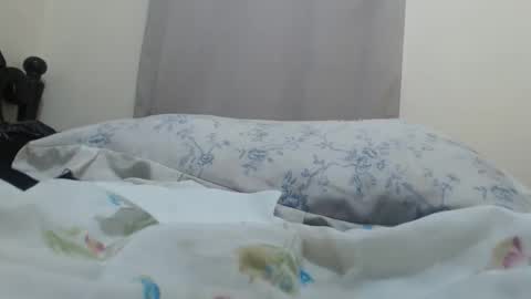 jessy online show from February 9, 9:24 am