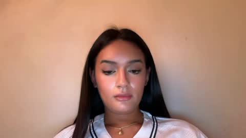 Goddes Renalyn online show from June 2, 8:05 am