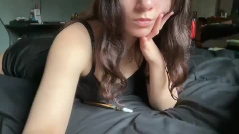 Snapshot of yummyybby chatting on February 12, 7:13 pm yummyybby online show from February 12, 7:13 pm